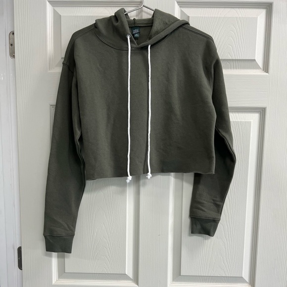 Wild Fable Olive Green Cropped Hoodie - Size XS - NWT